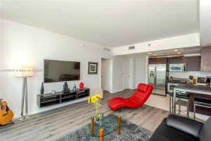 950 Brickell Bay Dr APT 2909, Miami, FL 33131, Sold 08/11/25