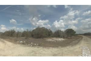 330 Summertime Ln, Lake Placid, FL 33852 - MLS#A11765146
