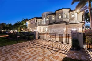 3201 NE 27th Ave, Lighthouse Point, FL 33064, - MLS#A11765153