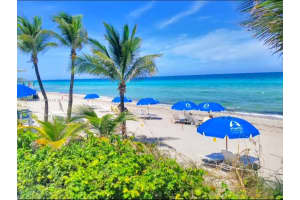 2030 S Ocean Dr APT 327, Hallandale Beach, FL 33009, Sold 08/21/25