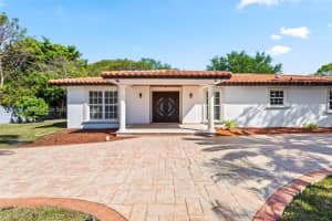 6961 SW 152nd St, Palmetto Bay, FL 33157, Sold 08/15/25