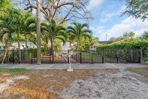 2911 NW 30th St, Miami, FL 33142, - MLS#A11765427