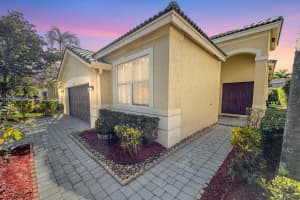 637 Bald Cypress Rd, Weston, FL 33327, Sold 05/05/25