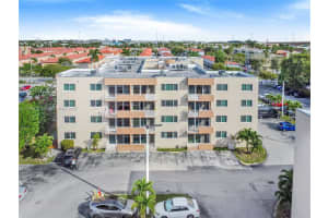 8050 Nw 8th St 1409, Miami