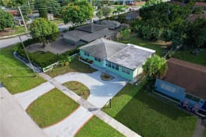 1290 NE 162nd St, North Miami Beach, FL 33162, - MLS#A11765475