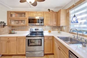 9821 Sunrise Lakes Blvd APT 107, Sunrise, FL 33322, - MLS#A11765534