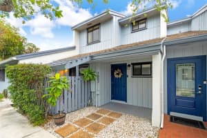 1652 N 14th Ter, Hollywood