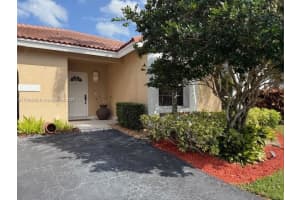 1284 Seagrape Cir, Weston, FL 33326, Sold 04/18/25