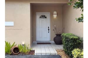 1284 Seagrape Cir, Weston, FL 33326, Sold 04/18/25