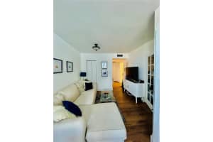2899 Collins Ave APT 1526, Miami Beach, FL 33140, Sold 05/08/25
