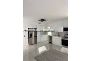 10185 Collins Ave 209, Bal Harbour