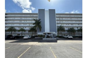 320 NE 12th Ave APT 703, Hallandale Beach, FL 33009, - MLS#A11765677