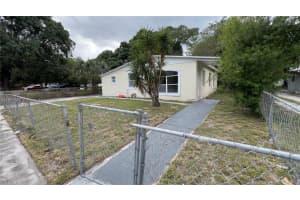 607 N 19th St, Fort Pierce