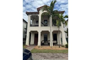 8387 NW 38th St, Pembroke Pines, FL 33024, Sold 08/08/25