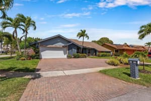 7497 NW 49th St, Lauderhill, FL 33319, Sold 05/13/25