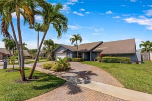 7497 NW 49th St, Lauderhill, FL 33319, Sold 05/13/25