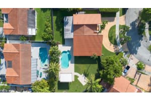 10741 SW 29th St, Miami, FL 33165, Sold 05/29/25
