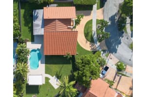 10741 SW 29th St, Miami, FL 33165, Sold 05/29/25