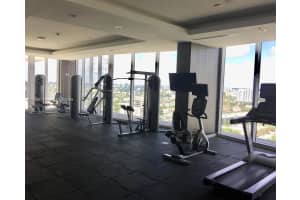 1010 Sw 2nd Ave 505, Miami