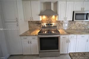 16339 Malibu Dr 22 Weston, FL 33326 - MLS#A11765898