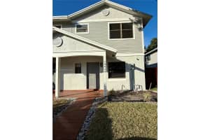 10449 Nw 6th St, Pembroke Pines