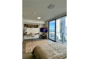227 NE 2nd St #1710, Miami, FL 33132, - MLS#A11765941