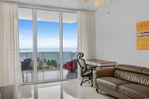 Trump Royale, 18201 Collins Ave APT 902, Sunny Isles Beach, FL 33160, - MLS#A11765955