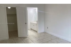 5102 NW 79th Ave APT 304, Doral, FL 33166, Sold 08/11/25