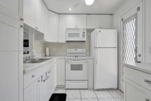 1025 SE 2nd Ave APT 205, Dania Beach, FL 33004, Sold 05/02/25