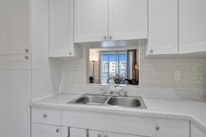1025 SE 2nd Ave APT 205, Dania Beach, FL 33004, Sold 05/02/25