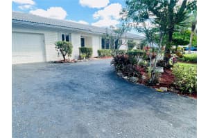 9279 NW 15th St, Coral Springs, FL 33071, Sold 05/09/25
