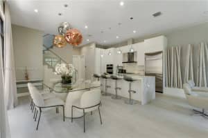 8262 Nw 46th St, Doral