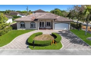 9201 Sw 170th Ln Palmetto Bay, FL 33157 - MLS#A11766197