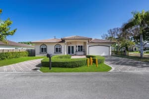9201 Sw 170th Ln Palmetto Bay, FL 33157 - MLS#A11766197