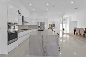 710 Lake Blvd, Weston, FL 33326, - MLS#A11766288