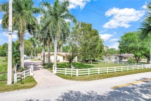 14209 SW 26th St, Davie, FL 33325, Sold 07/31/25
