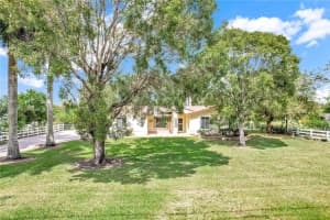14209 SW 26th St, Davie, FL 33325, Sold 07/31/25