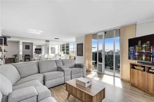 2780 Ne 183rd St 401, Aventura
