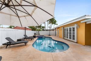 6035 NW 110th St, Hialeah, FL 33012, Sold 04/28/25