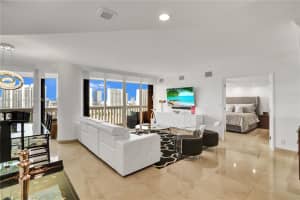 1000 E Island Blvd APT 2107, Aventura, FL 33160, - MLS#A11766564