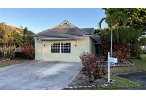 9946 NW 49th Terrace, Doral, FL 33178, Sold 05/15/25
