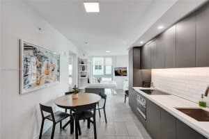 227 NE 2nd St #1809, Miami, FL 33132, - MLS#A11766681