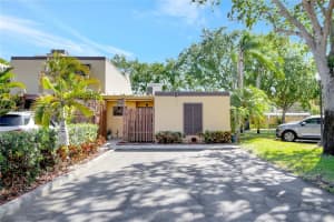 1261 W Golfview Dr, Pembroke Pines, FL 33026, Sold 07/01/25