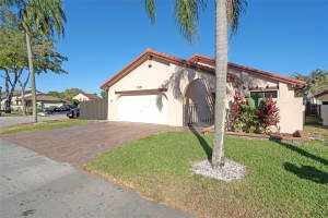 17353 NW 62nd Pl, Hialeah, FL 33015, Sold 06/09/25