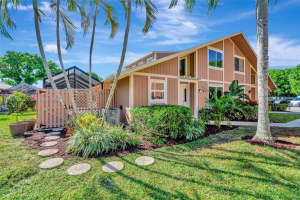 141 Maplecrest Cir, Jupiter, FL 33458, Sold 08/08/25