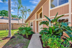 141 Maplecrest Cir, Jupiter, FL 33458, Sold 08/08/25