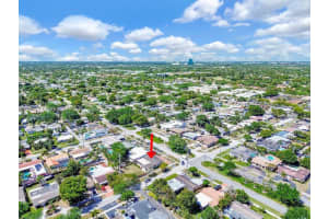 4000 W Park Rd, Hollywood, FL 33021, Sold 05/15/25