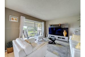 9411 N Hollybrook Lake Dr APT 304, Pembroke Pines, FL 33025, - MLS#A11766990