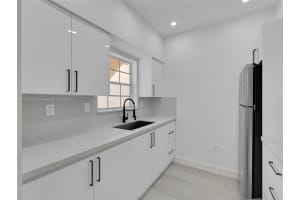 MLS# A11767031, Pembroke Pines, Florida 33024
