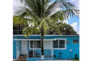 210 NW 19th Ave, Miami, FL 33125, Sold 04/18/25